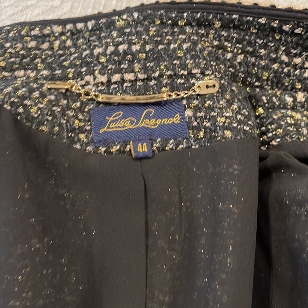 Beautiful Coat knee length . Italian brand - Luisa Spagnoli year 2021
